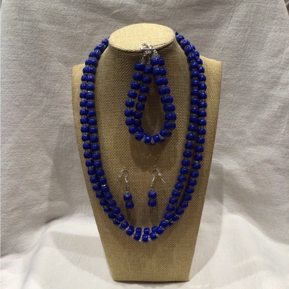 Vibrant Blue and Crystal Beaded Necklace, Bracelet, and Earring Set - Picture 3 of 15